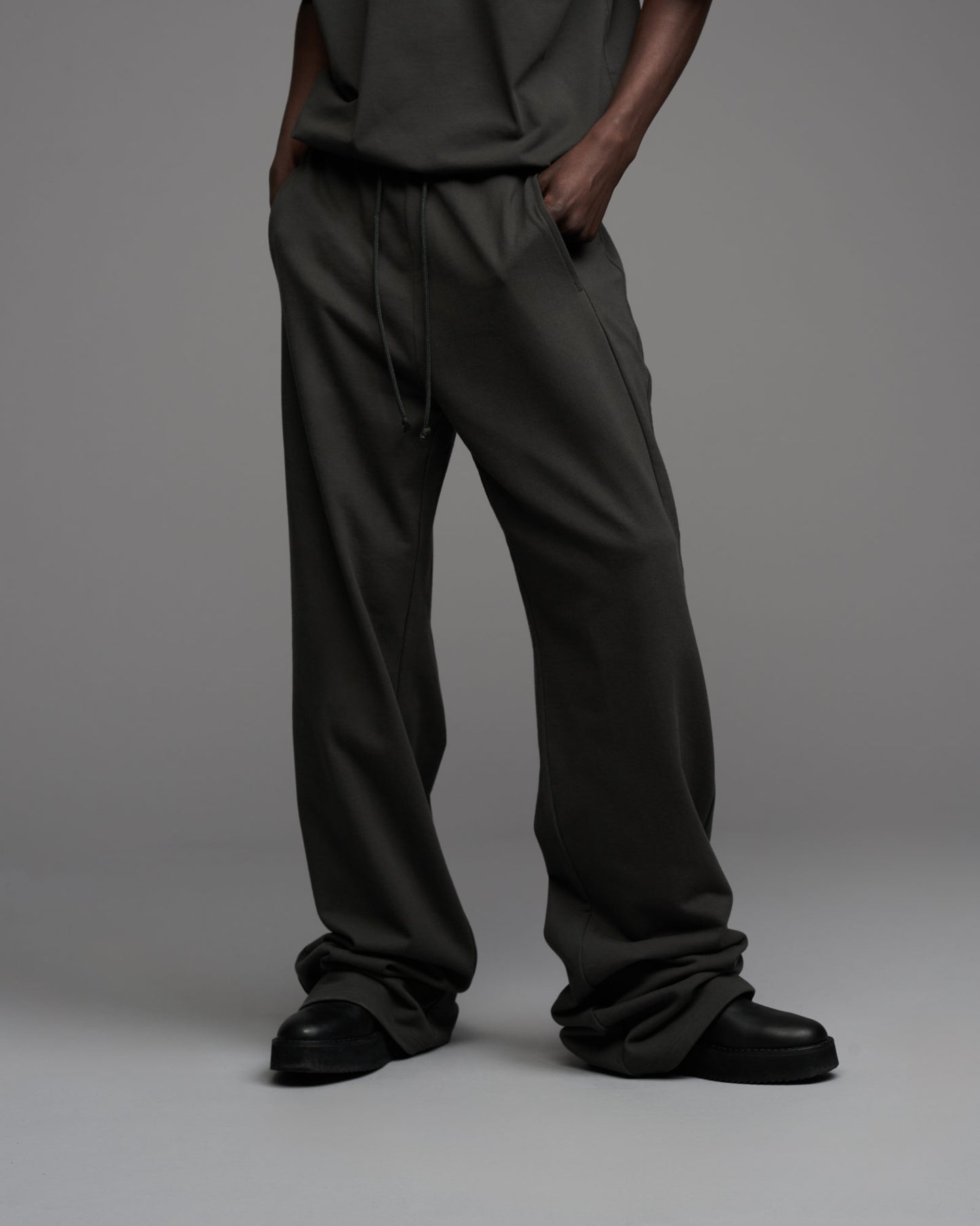 Signature Terry Pants